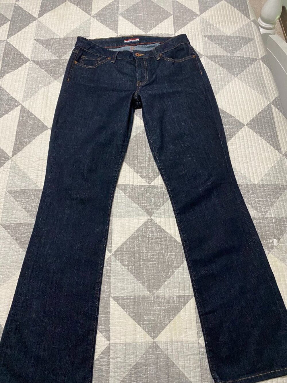 Tommy Hilfiger Curve Bootcut Jeans Size 8